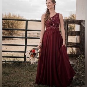 Elegant One-Shoulder Gown